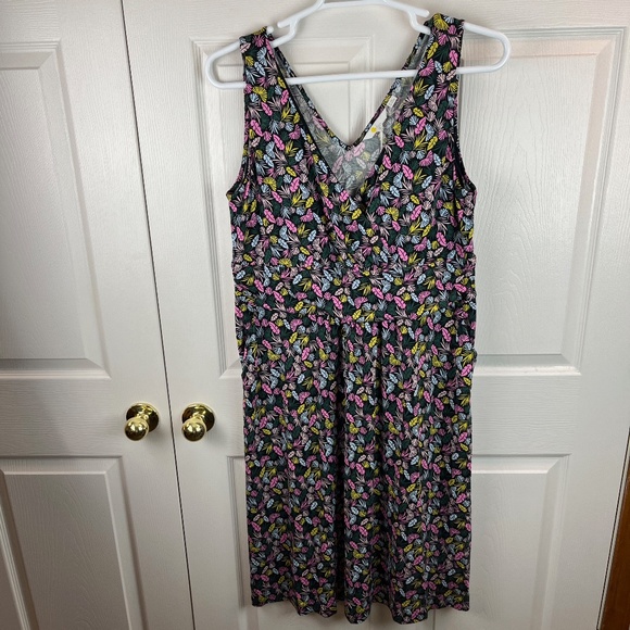 boden-dresses-boden-effie-vneck-sleeveless-jersey-dress-palm-leaf
